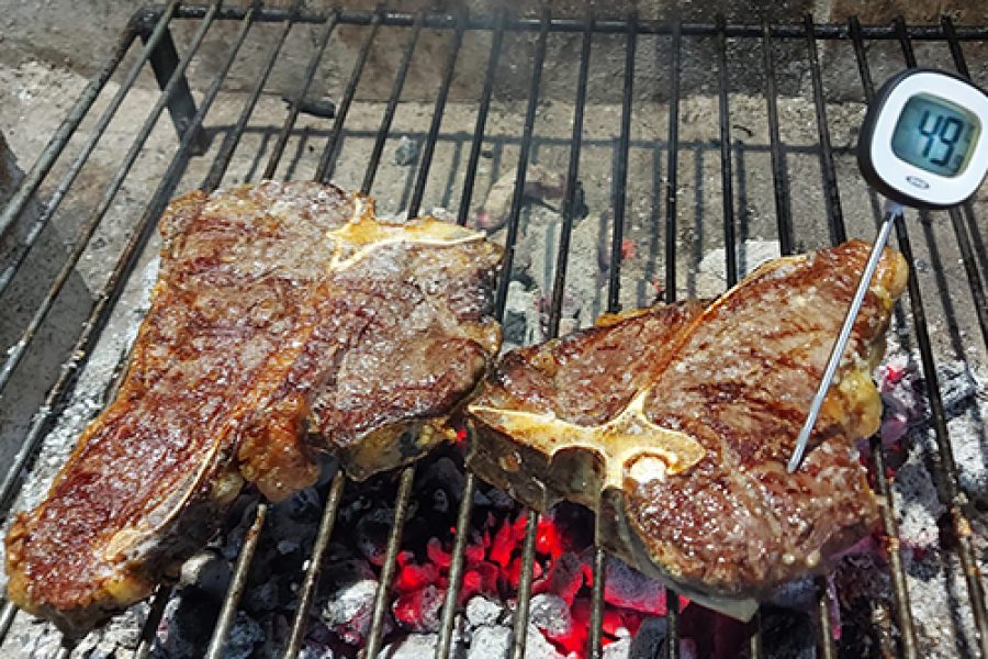 Chuletón de Vaca Vieja a la Brasa